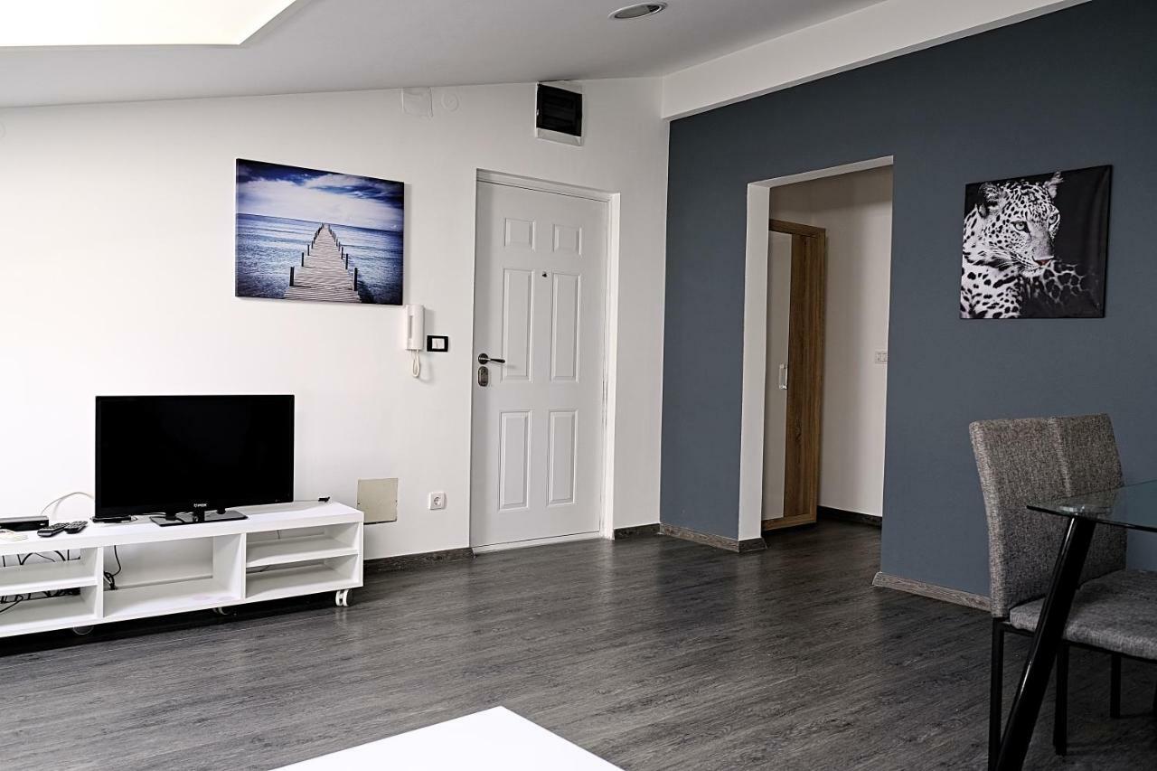 Obrenovac  Ring Inn Apartments מראה חיצוני תמונה